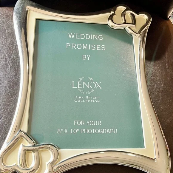 Lenox Kirk Stieff Collection Silver Photo Frame with Heart Accents 8X10 NIB - Picture 2 of 4
